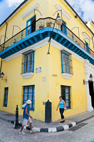 Cuba_100406_2690.jpg