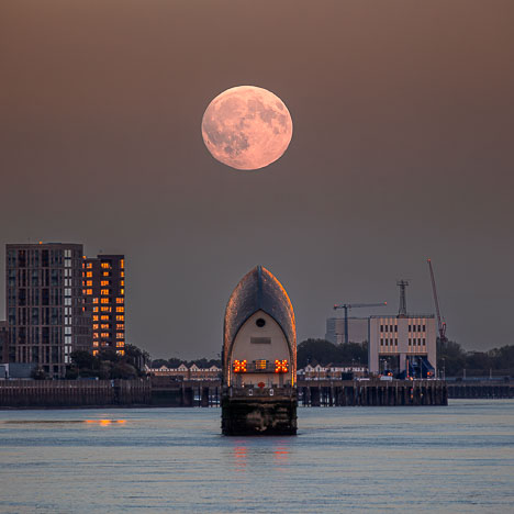 Supermoon_251006_4527.jpg