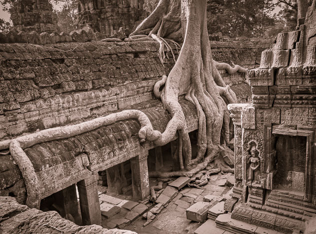 Angkor-20050328-1706.jpg
